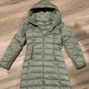 Patagonia knee length down jacket